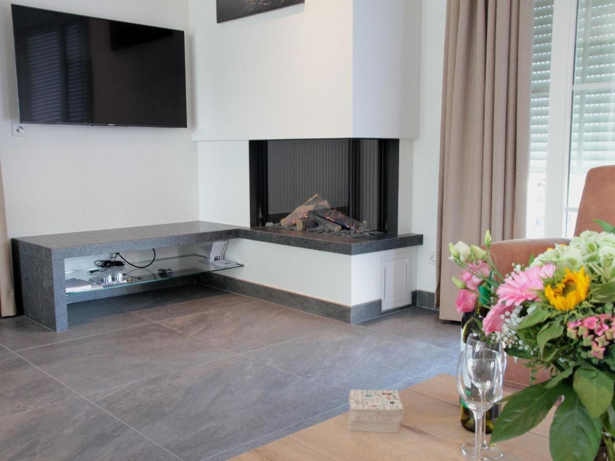 Beautiful And Spacious Villa With A Panoramic View Near The Beach Of Cadzand Exteriör bild