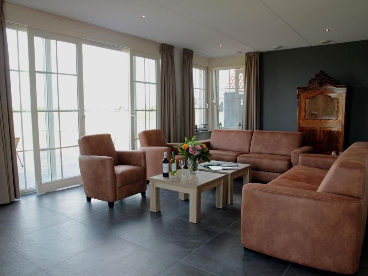 Beautiful And Spacious Villa With A Panoramic View Near The Beach Of Cadzand Exteriör bild