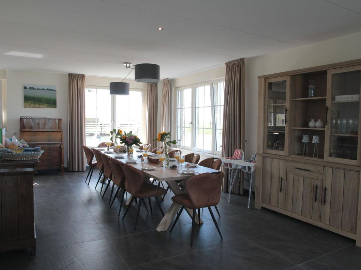 Beautiful And Spacious Villa With A Panoramic View Near The Beach Of Cadzand Exteriör bild