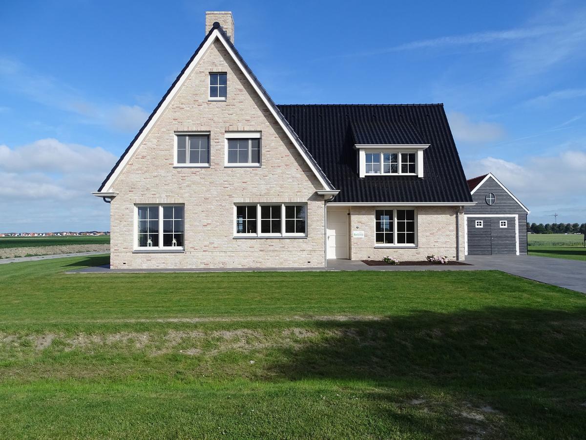 Beautiful And Spacious Villa With A Panoramic View Near The Beach Of Cadzand Exteriör bild